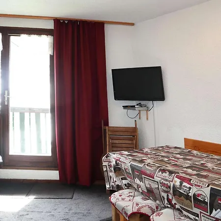 4 Pers Au Pied Des Pistes Avec Balcon - Fr-1-322-550 *
